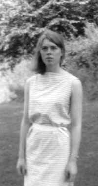 Z 01 Lynette 1960s 600dpi Edit.JPG (548236 bytes)