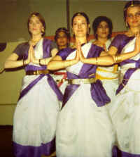 Z_08_Mohini_Attem_-_Five_students_Edit_B.JPG (732429 bytes)