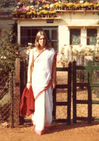 Z_13_Santiniketan_-_LH_at_Mitus_house_Eileen_Edit.JPG (621246 bytes)
